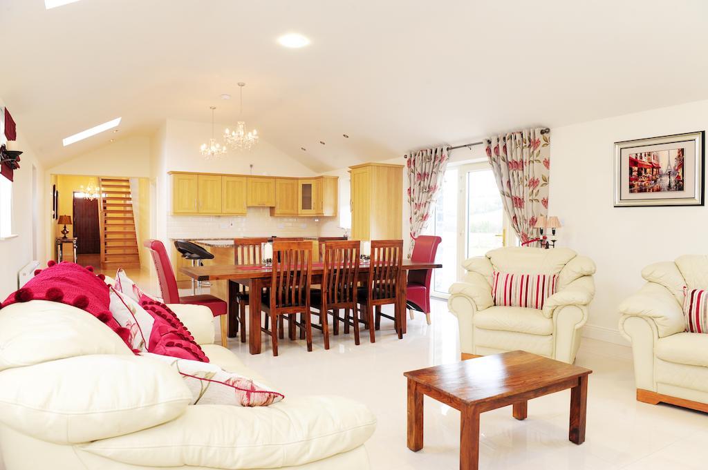 Sheephouse Country Courtyard Guest House Donore  Bilik gambar