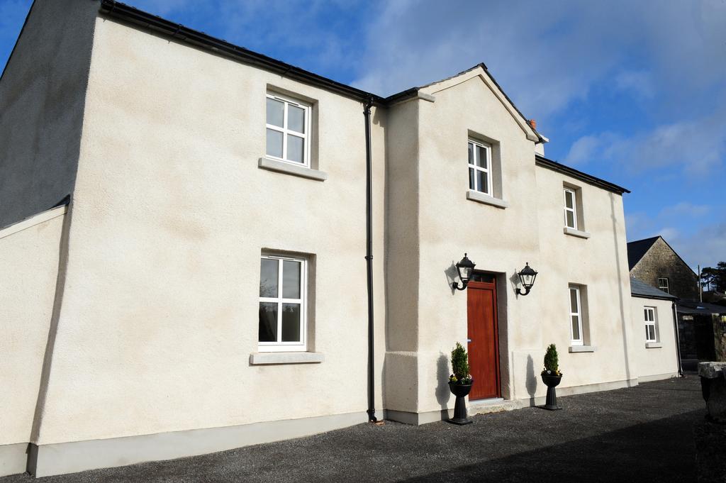 Sheephouse Country Courtyard Guest House Donore  Bilik gambar